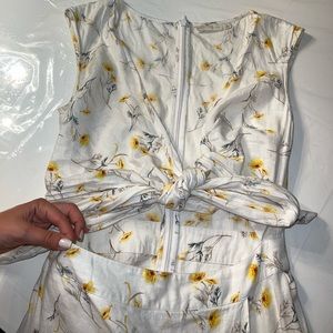 Cute Summery Flowy Dress With TieKnot In The Front